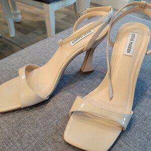 Women's Steve Madden Nude Heels - Brand new, never worn!
